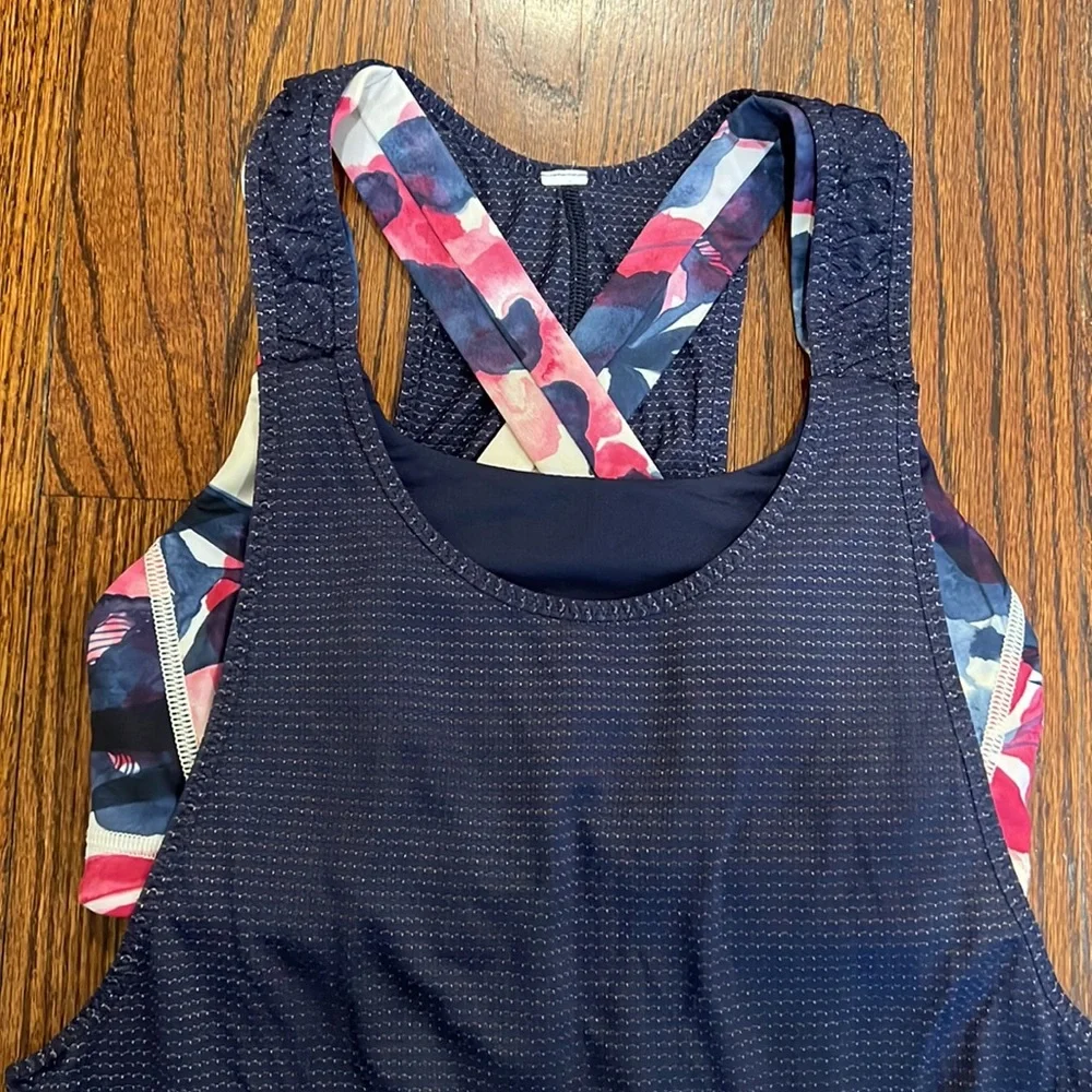 🍋 Lululemon Stash It Tank! - Picture 10 of 16